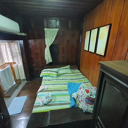 Solarcell Walking Street Homestay - โซล่าเซลล์ถนนคนเดินโฮมสเตย์ Ban Nong Nam Khan Exterior photo